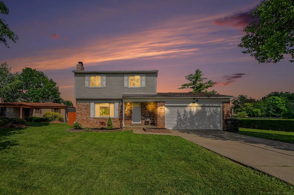 4489 Count CT, Sterling Heights, MI 48310 - #1