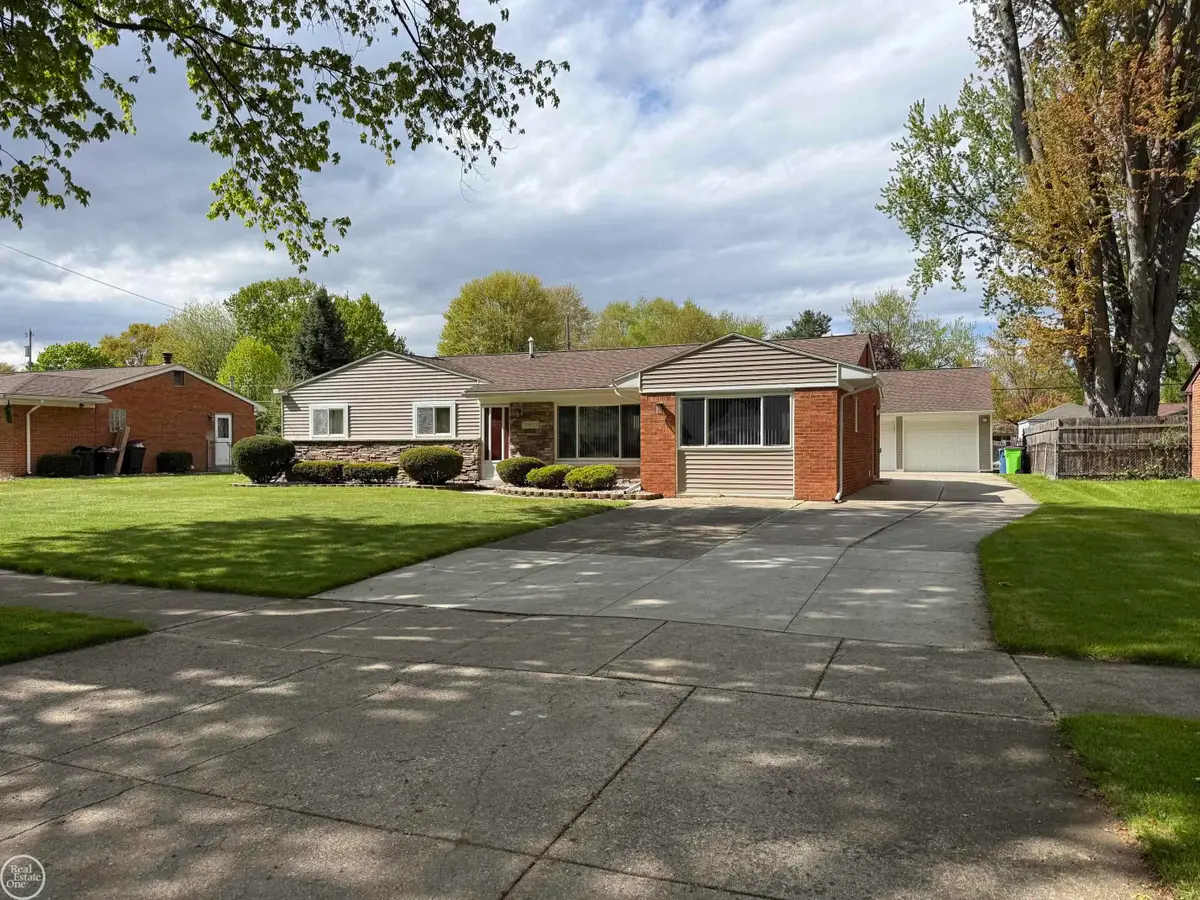 34639 Jerome ST, Chesterfield, MI 48047 - #1