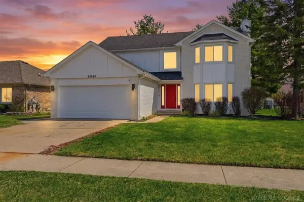 53698 Cranston DR, Macomb, MI 48042