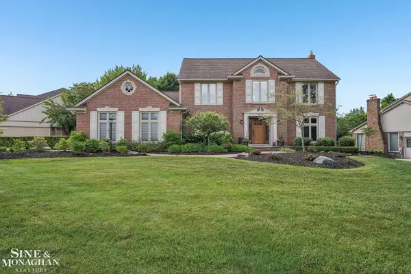 3473 Summit Ridge DR, RochesterHills, MI 48306