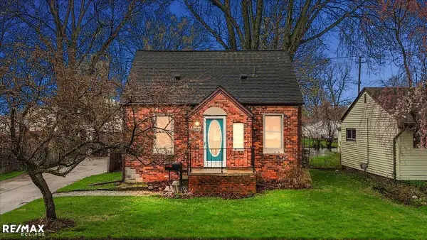 21740 Francis ST, StClairShores, MI 48082