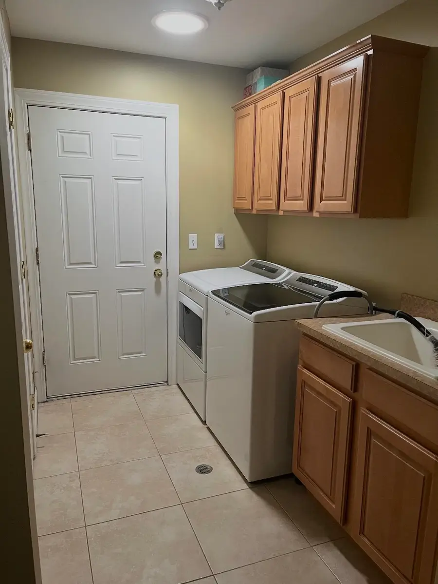 35275 Silver Maple DR, Clinton Township, MI 48035 - #2