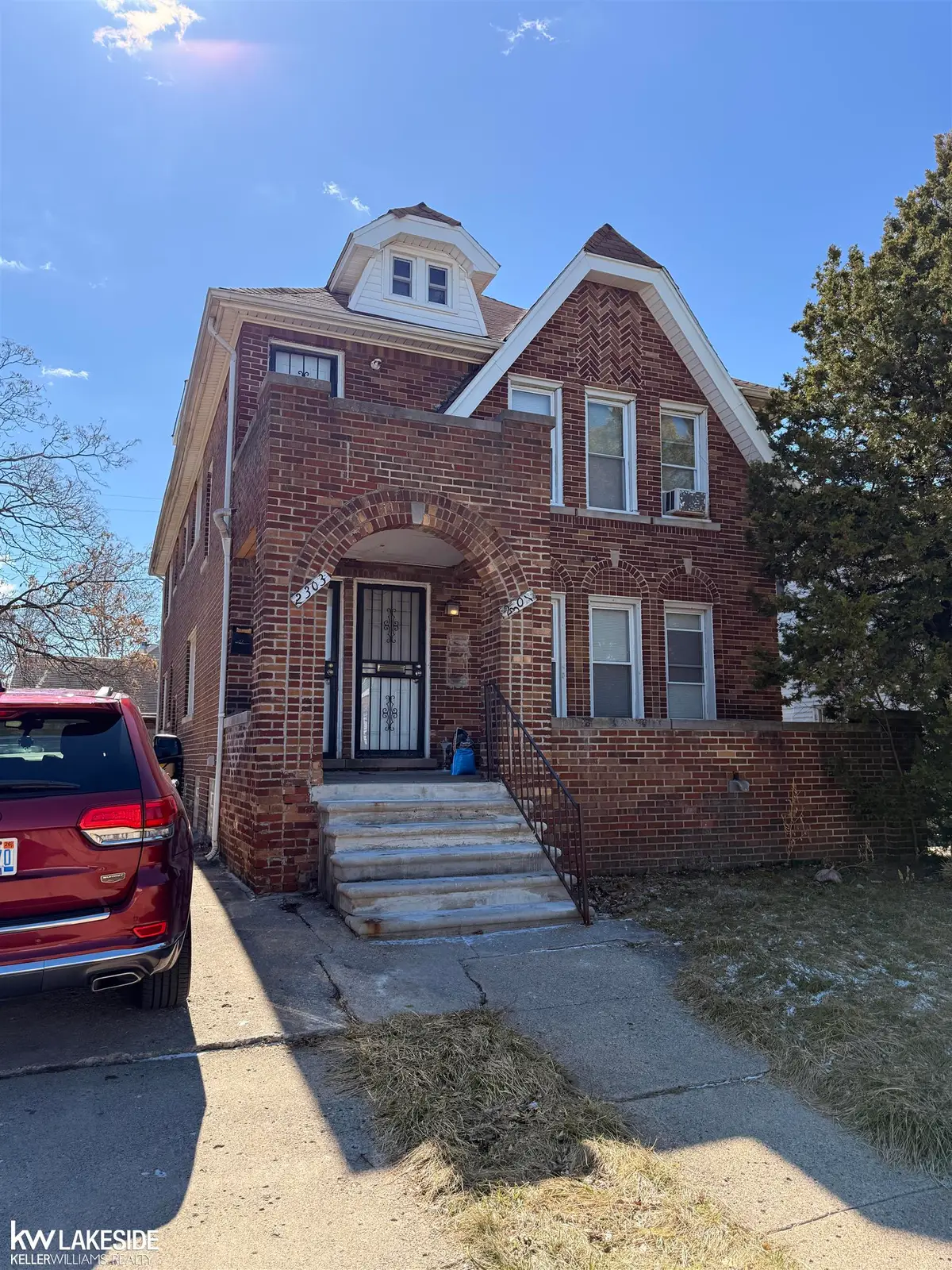 2301 La Belle, Detroit, MI 48238 - #1