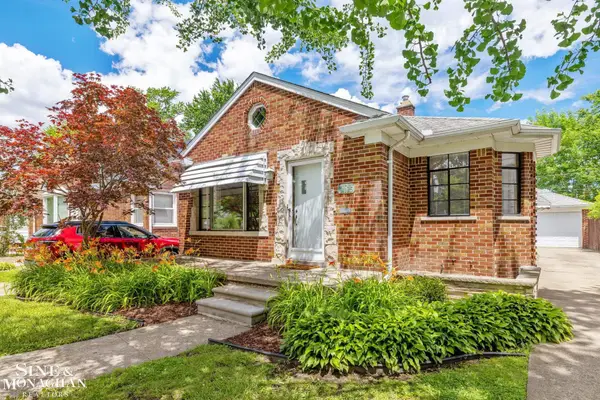 21175 Lochmoor ST, HarperWoods, MI 48225