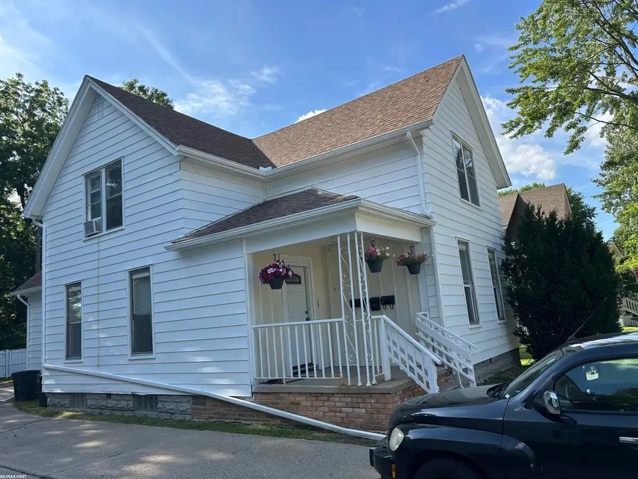 19 Washington ST, Mount Clemens, MI 48043 - #2