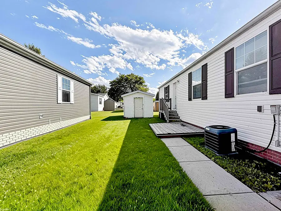 15346  Enchante DR, Clinton Township, MI 48038 - #2