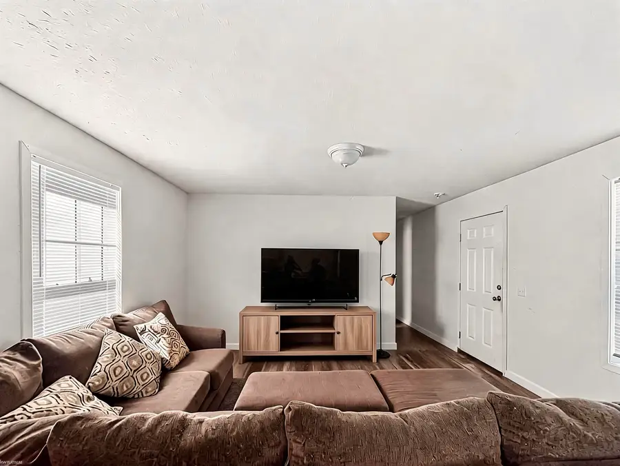 15346  Enchante DR, Clinton Township, MI 48038 - #3