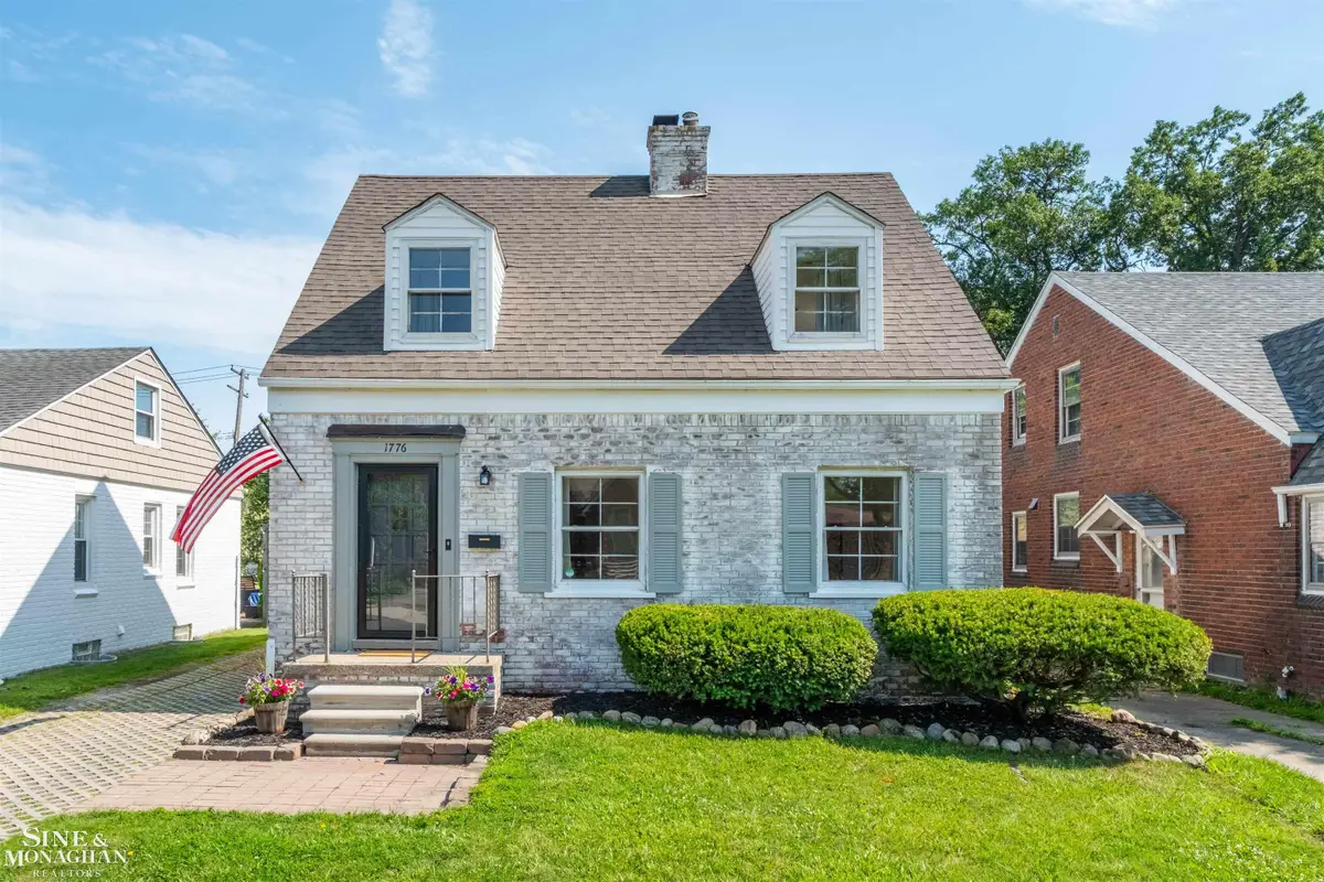 1776 Hampton RD, Grosse Pointe Woods, MI 48236 - #1