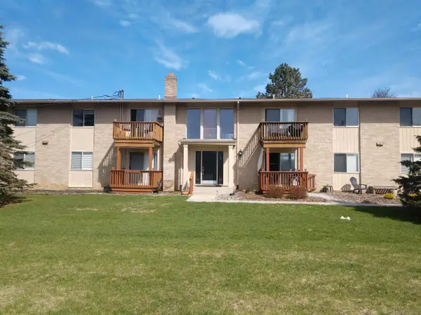2911 Seymour Lake RD, Oxford, MI 48371