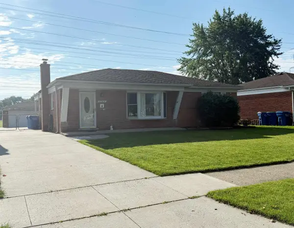 27514 Palomino ST, Warren, MI 48093