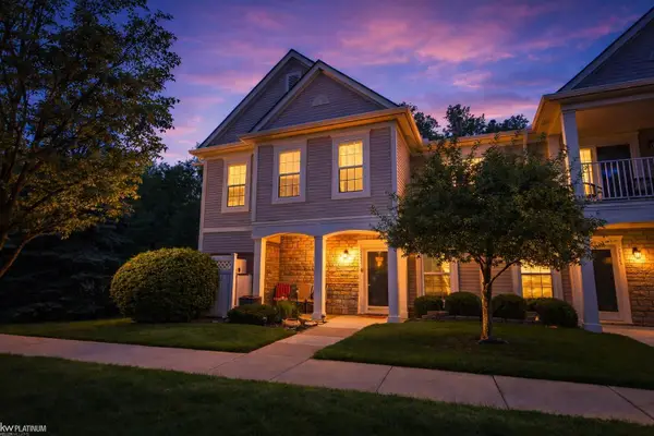 25699 Maritime Cir CIR, HarrisonTownship, MI 48045