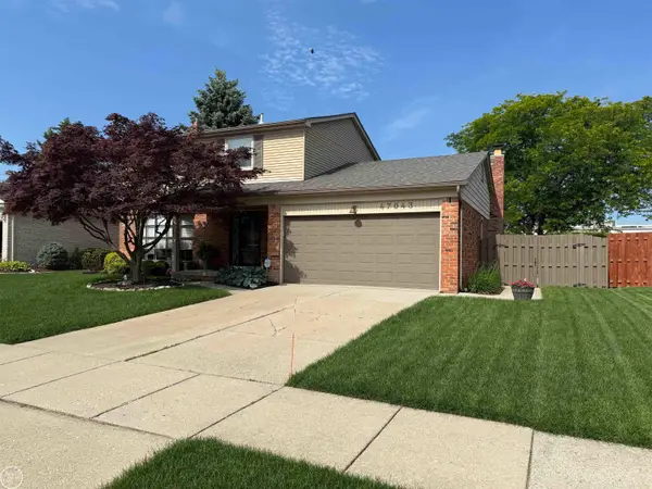 47043 Sanborn DR, Macomb, MI 48044