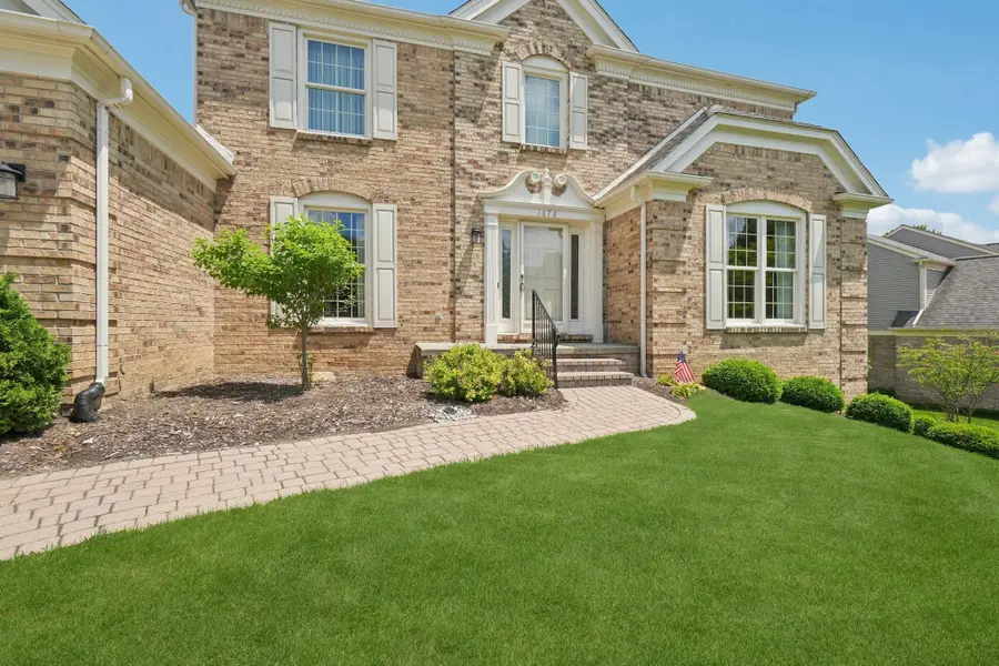 1678 Hillcrest DR, Rochester Hills, MI 48306 - #3