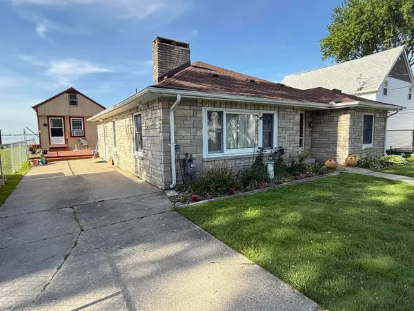 8473 Dixie HWY, Ira, MI 48023