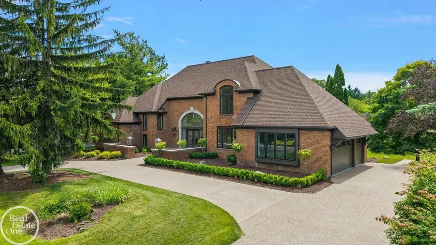 4585 Kiftsgate BND, Bloomfield Hills, MI 48302 - #2