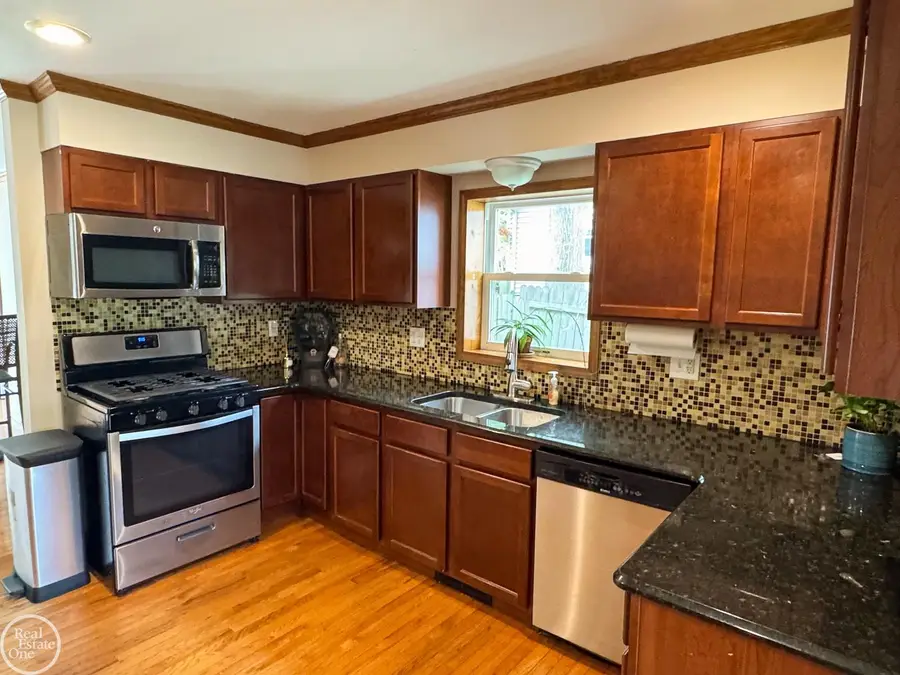 1116 Garfield ST, Port Huron, MI 48060 - #3