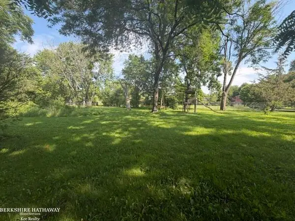 11827 Carney ST, Warren, MI 48089