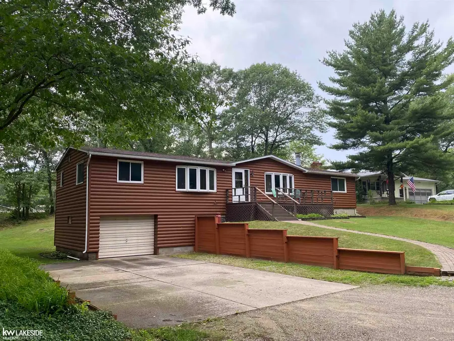 4377 Cochran RD, Caseville, MI 48725 - #2