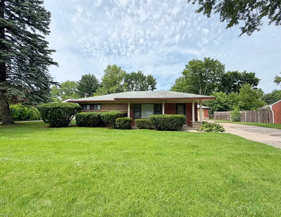22431 Remick, Clinton Township, MI 48035 - #2