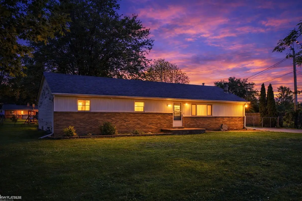 32159 Riverpoint ST, Chesterfield, MI 48047 - #1