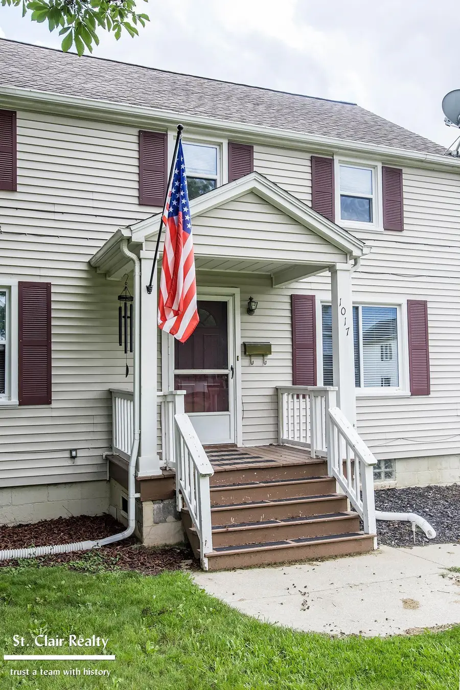 1017 Clinton AVE, Saint Clair, MI 48079 - #2