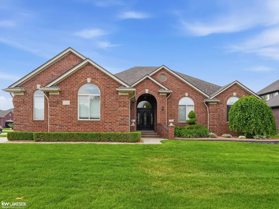 15408 Prentice CT, Macomb, MI 48042 - #2