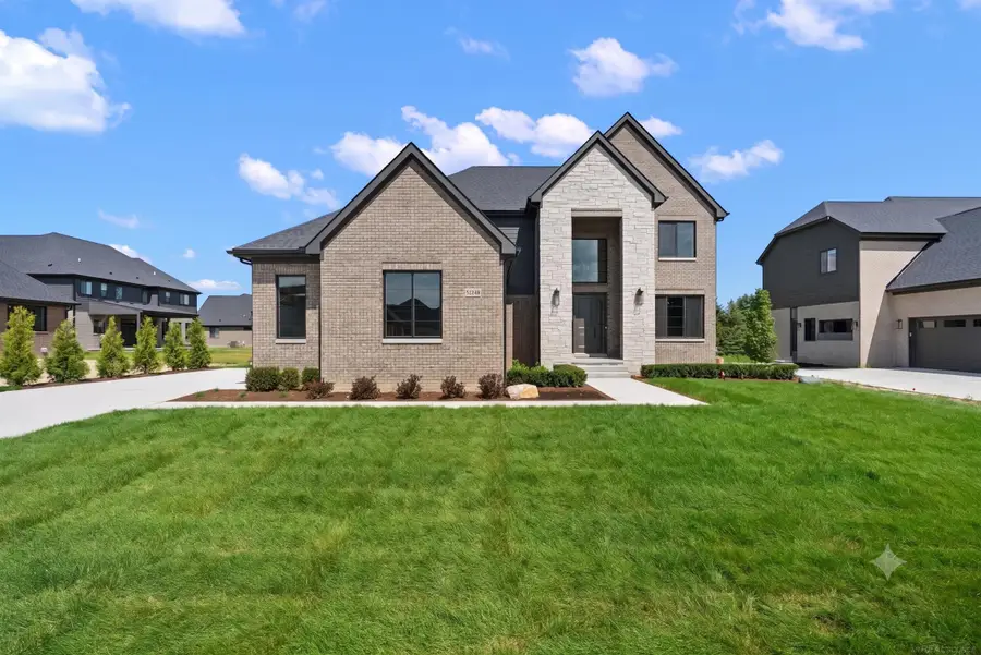 57242 Veridian BLVD, Washington, MI 48094 - #2