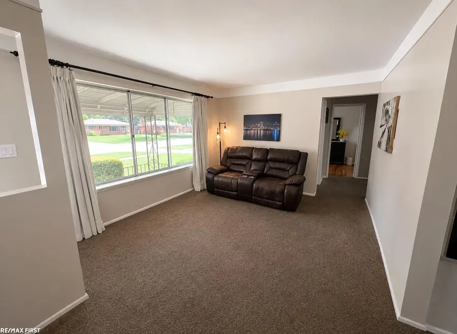11652 Frazho, Warren, MI 48089 - #2