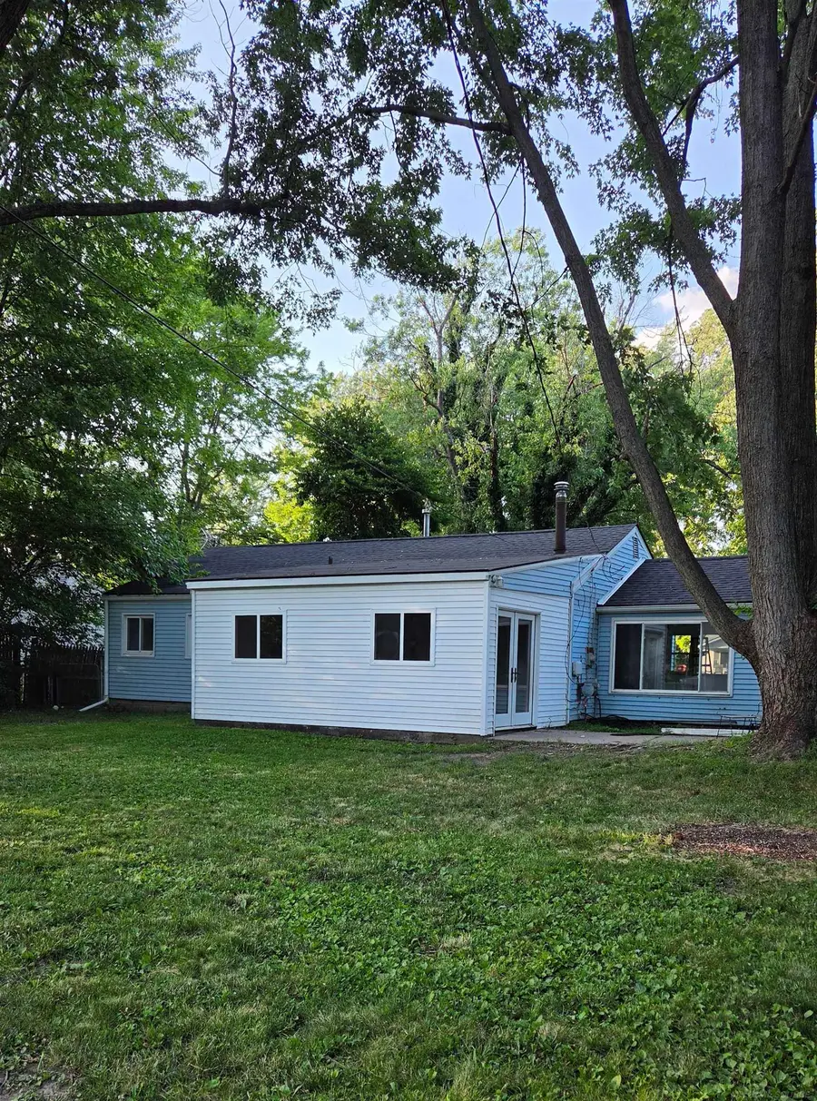 21450 Ulrich ST, Clinton Township, MI 48036 - #2