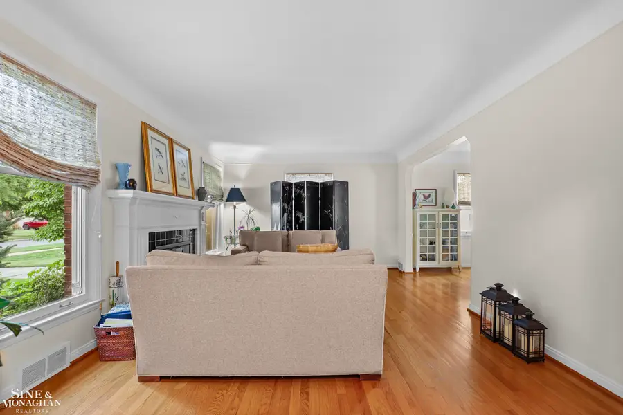 1024 Somerset AVE, Grosse Pointe Park, MI 48230 - #2
