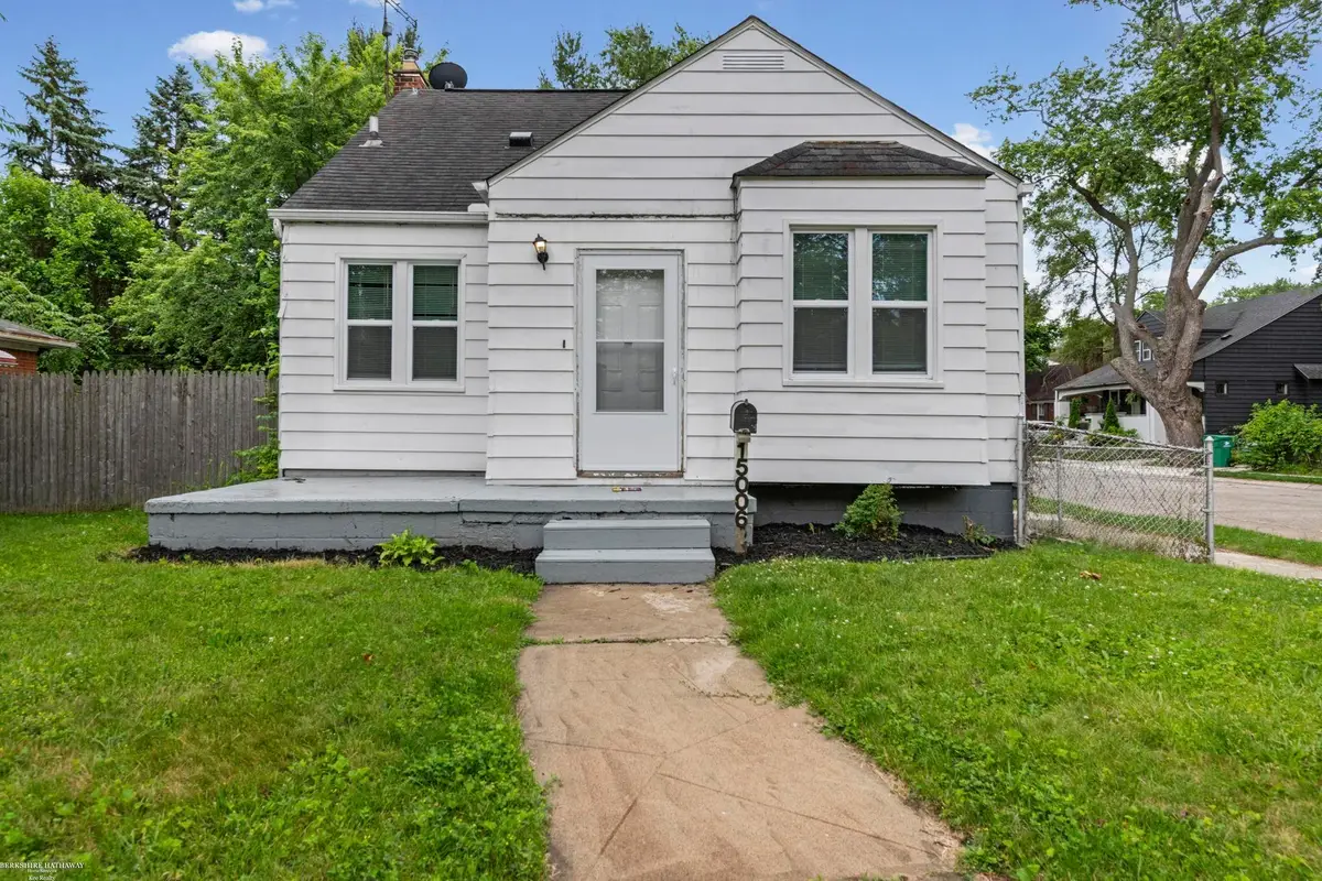 15006 Crescentwood AVE, Eastpointe, MI 48021 - #1