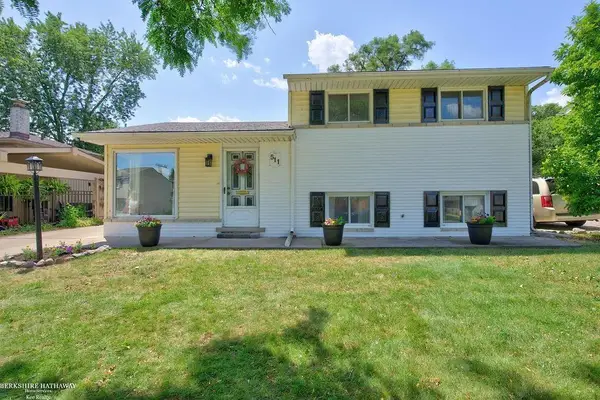 511 Kinross AVE, Clawson, MI 48017