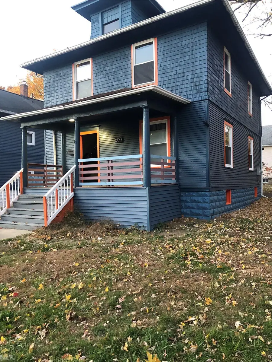 600 W Biddle ST, Jackson, MI 49203 - #2
