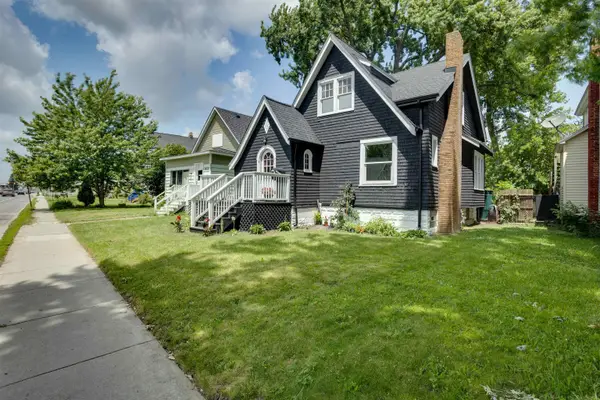 1407 Lapeer AVE, PortHuron, MI 48060