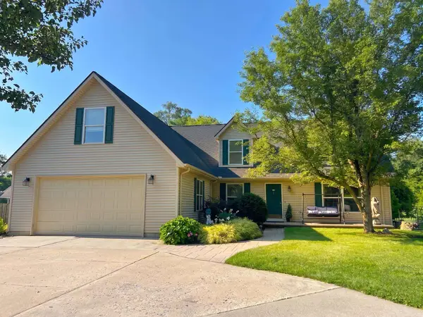 2048 Collins AVE, ShelbyTwp, MI 48317