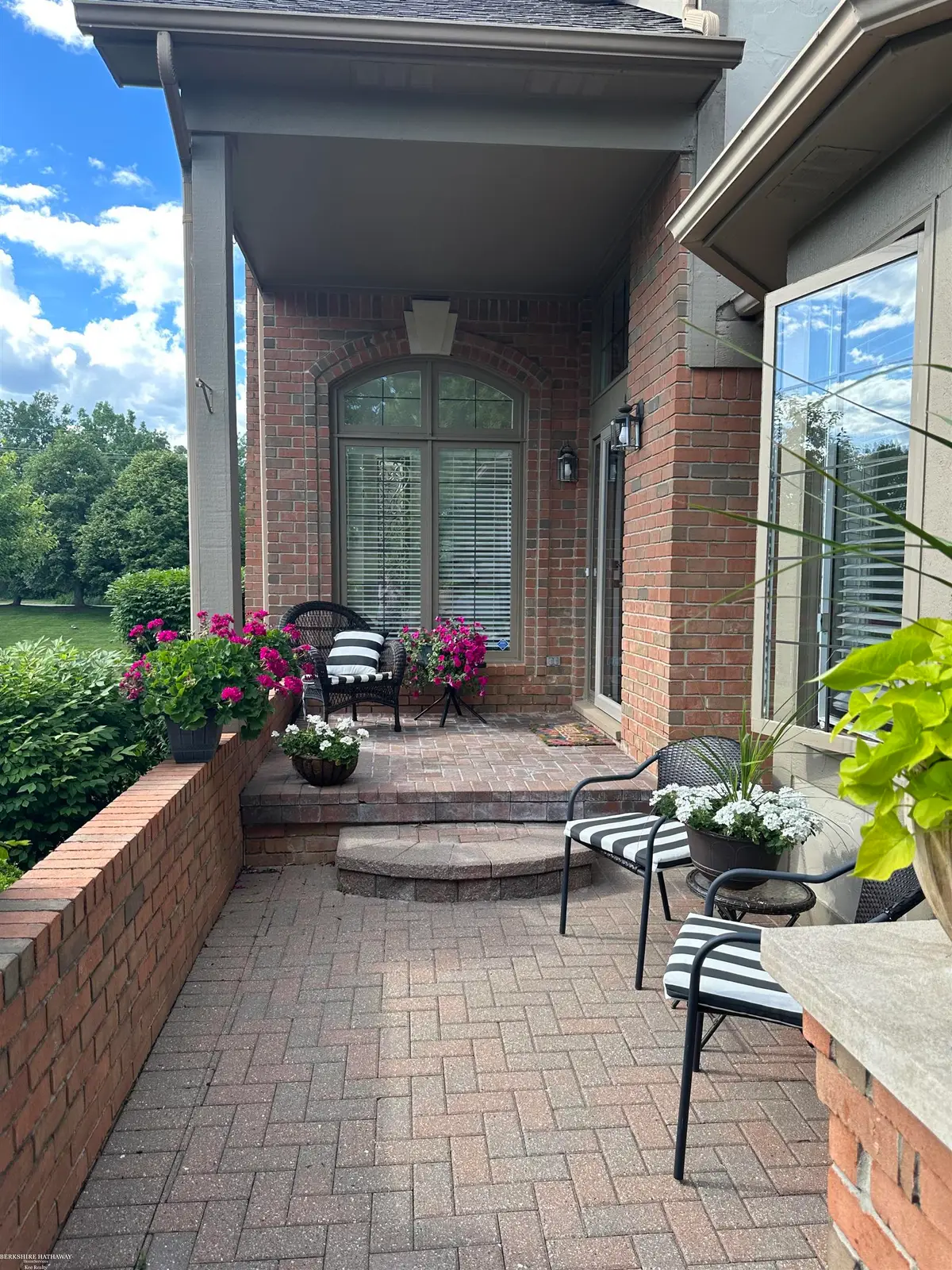 54920 Hennington CT, Shelby, MI 48316 - #1