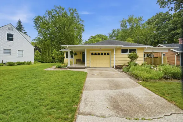 728 Lakeview, PortHuron, MI 48060