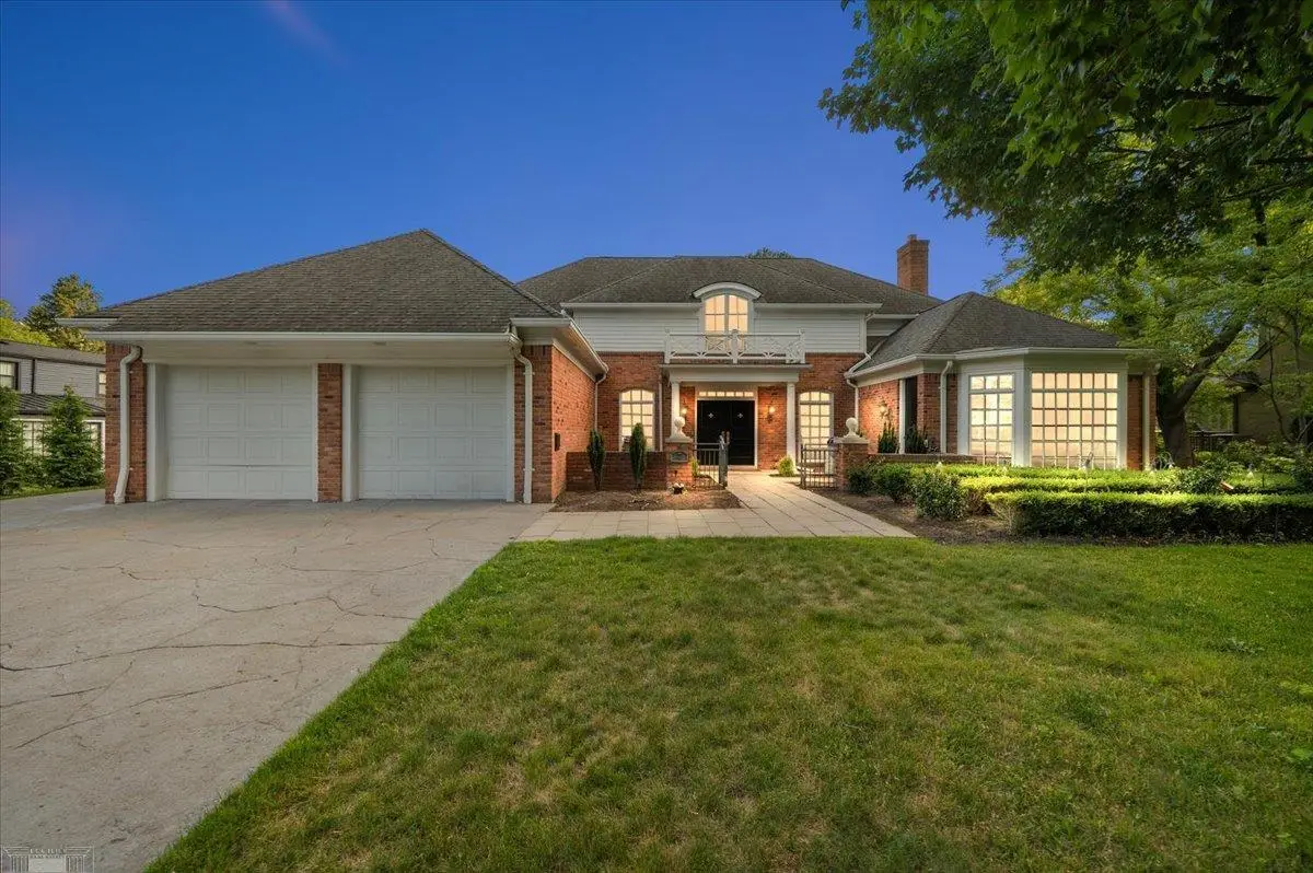161 Lothrop RD, Grosse Pointe Farms, MI 48236 - #1
