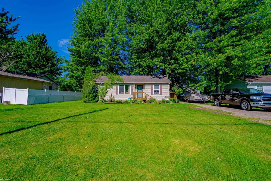 1383 Allen RD, Kimball, MI 48074 - #2