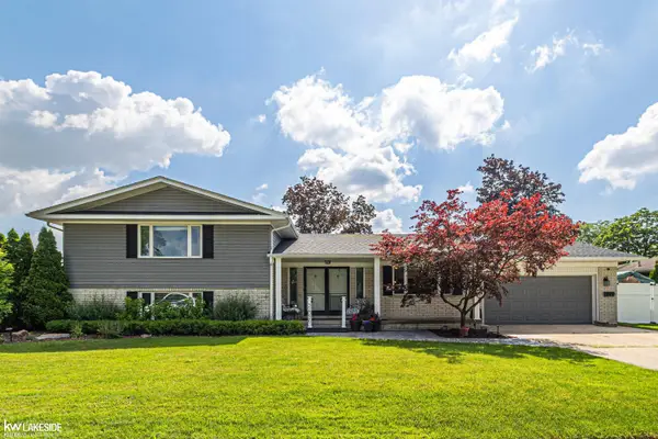 32036 Claeys DR, Warren, MI 48093