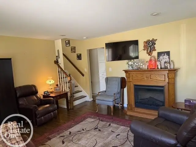 31705 Saint Margaret ST, Saint Clair Shores, MI 48082 - #3