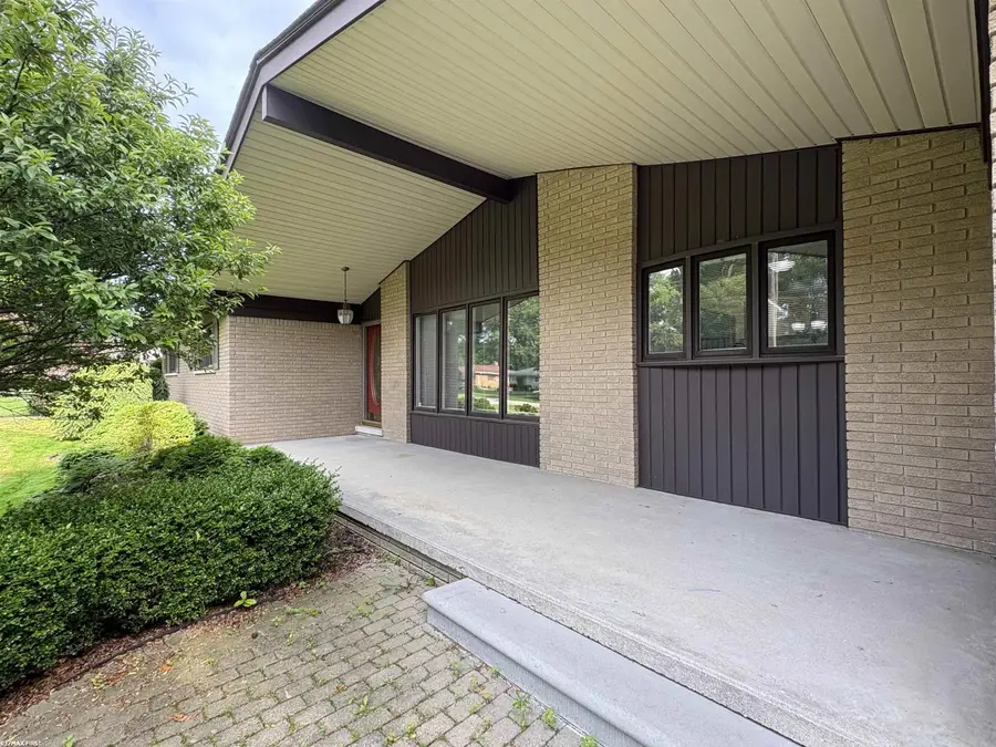 20210 Anita ST, Clinton, MI 48036 - #3