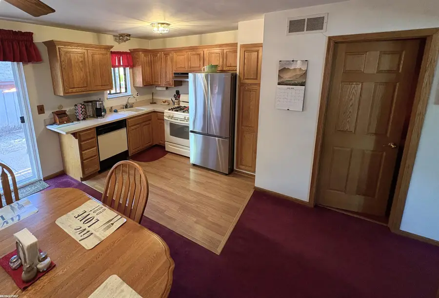 24059 Grange ST, Clinton Township, MI 48036 - #3