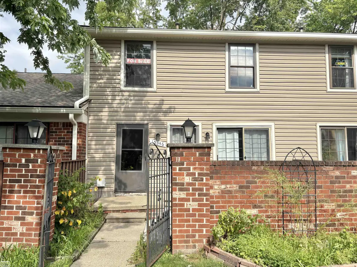 15346 Renshaw DR, Clinton, MI 48038 - #1