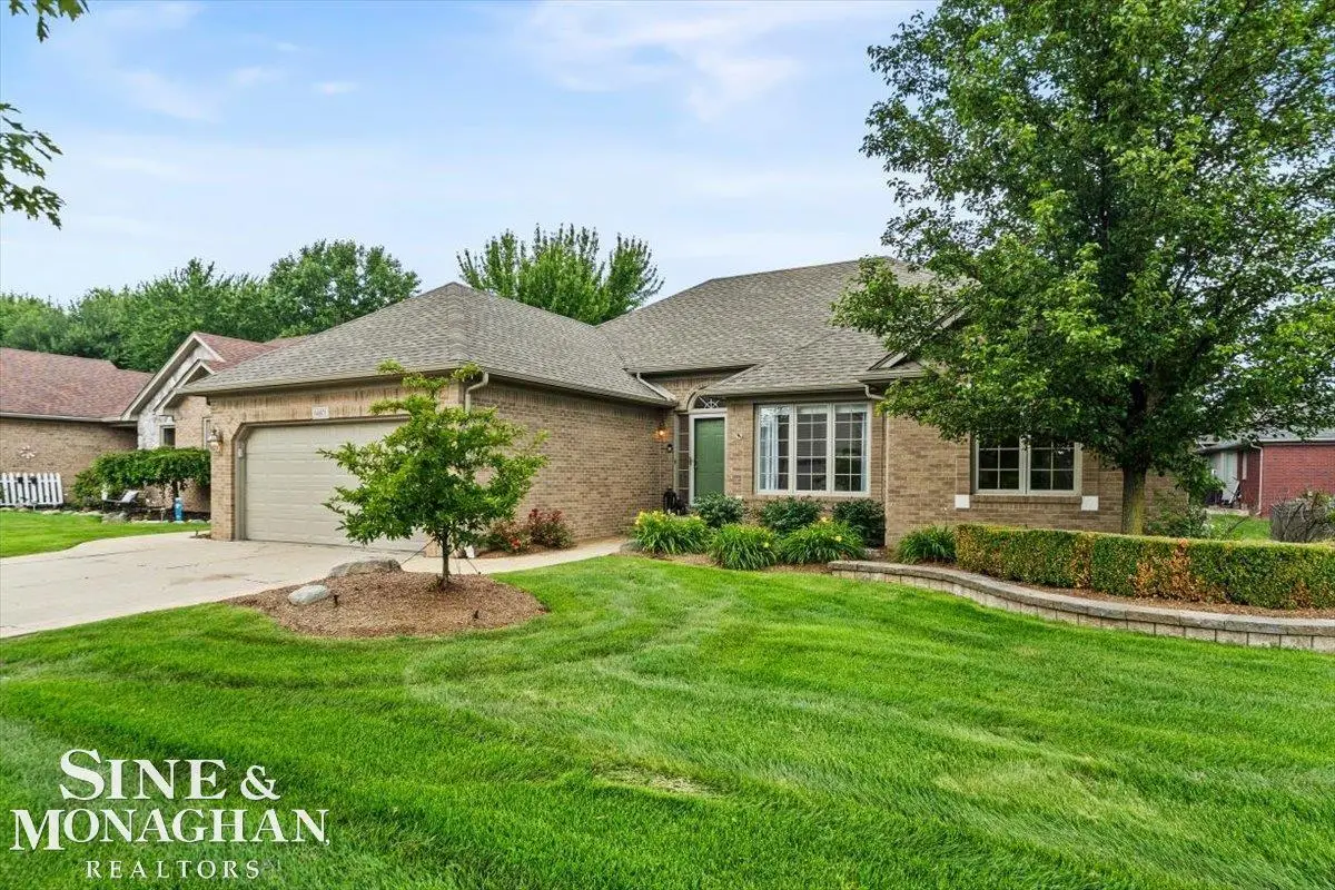 36601 Catalpa, New Baltimore, MI 48047 - #1