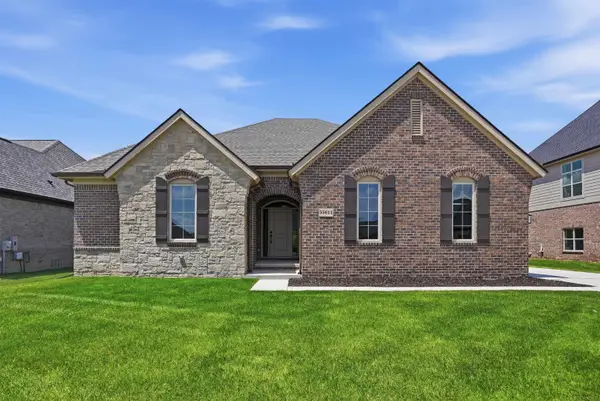 55611 Bay Oaks CT, ShelbyTwp, MI 48315