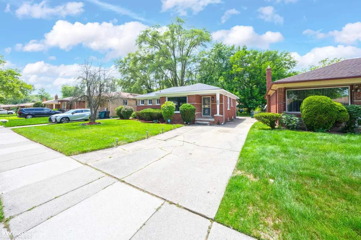 21951 Parklawn ST, Oak Park, MI 48237 - #1