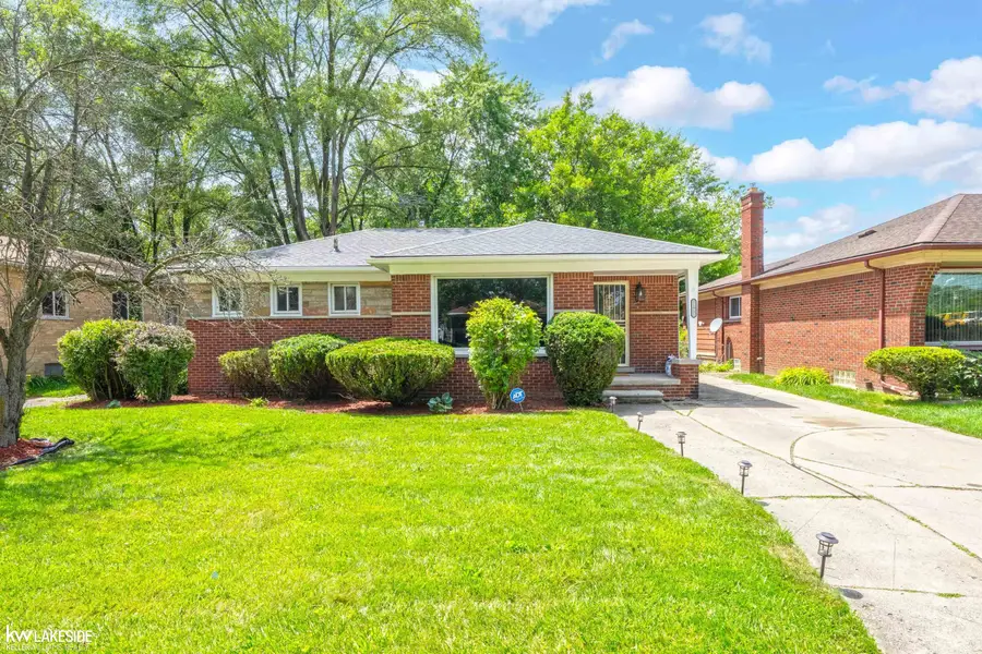 21951 Parklawn ST, Oak Park, MI 48237 - #3