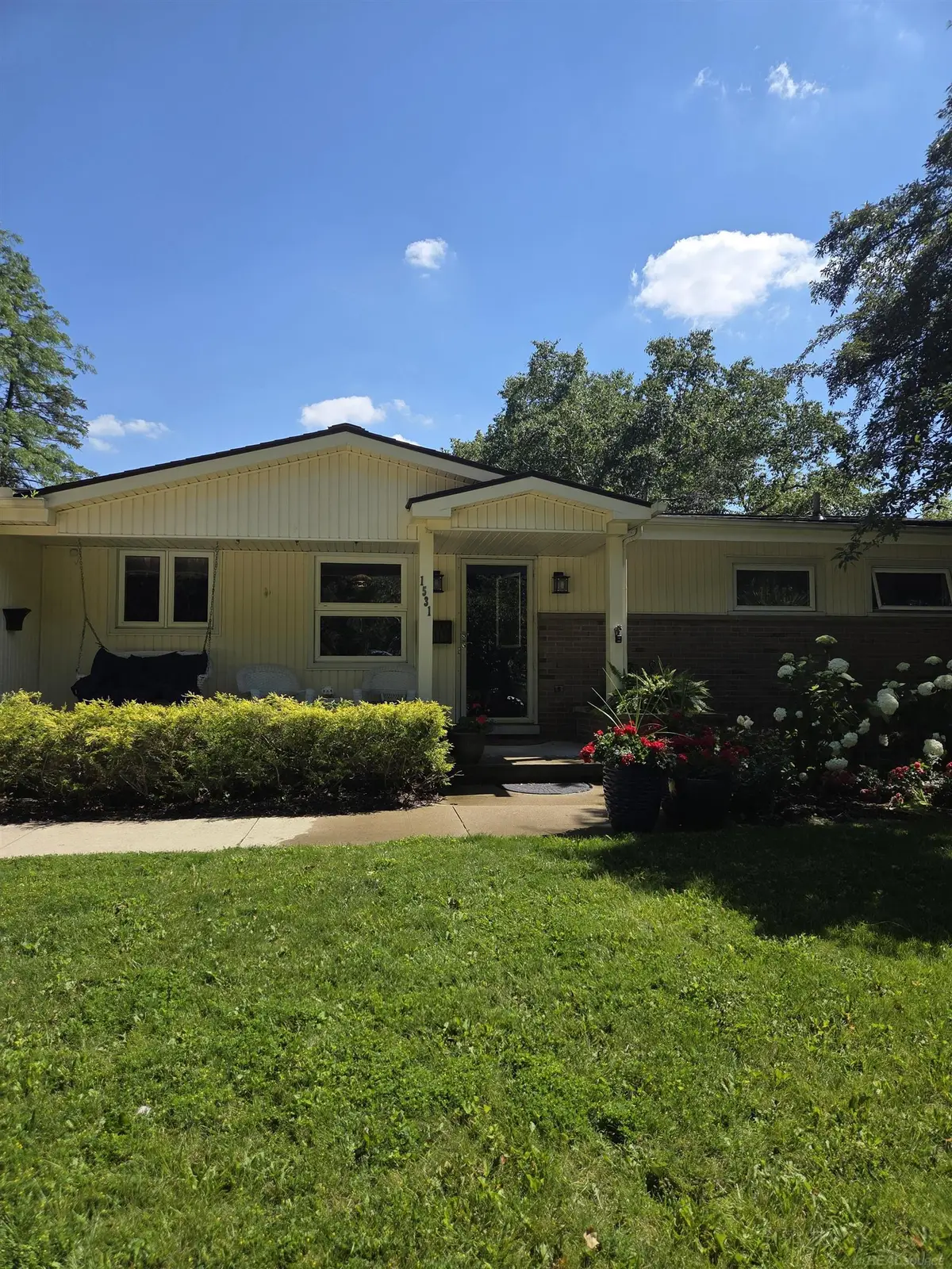 1531 Avondale AVE, Ann Arbor, MI 48103 - #1