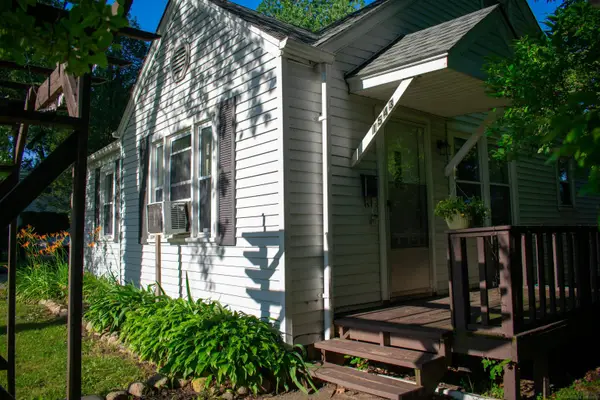 1543 Goffe ST, St, MI 48079